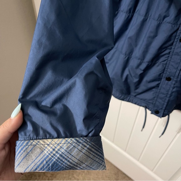 The North Face Men’s Reversible Fort Point Flannel Jacket - Picture 6 of 8